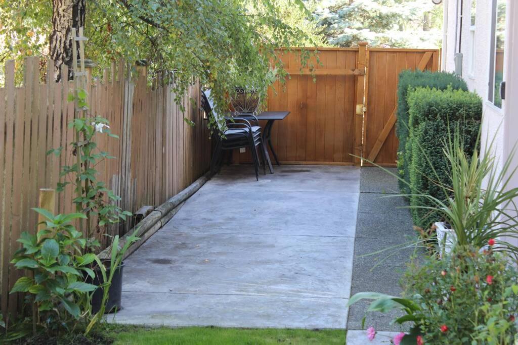 Xanadu Garden Suite Sooke Exterior photo