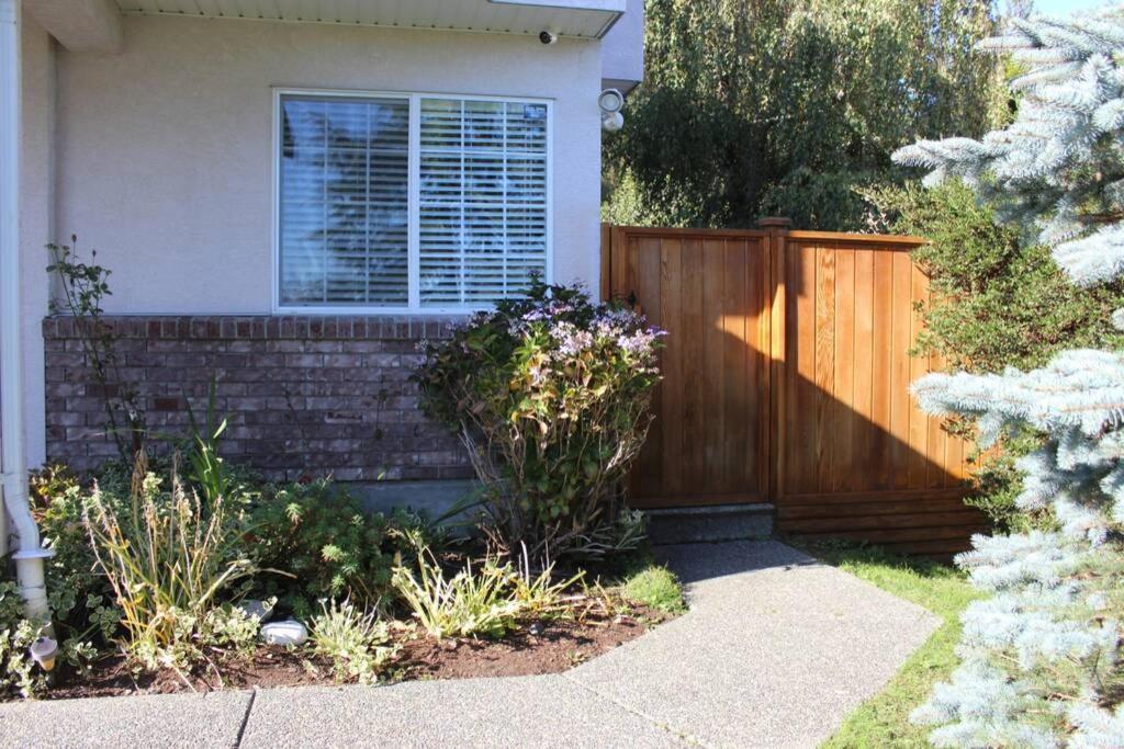 Xanadu Garden Suite Sooke Exterior photo